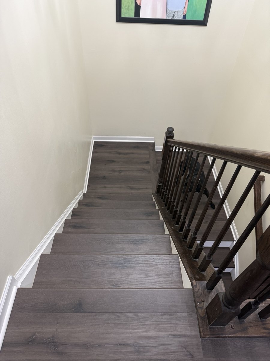 Dark stair flooring renovation
